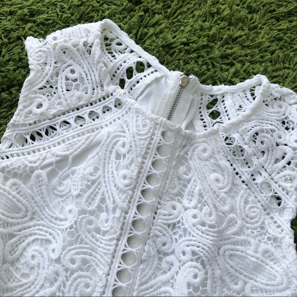 Lulus Lace Sleeveless White Dress
